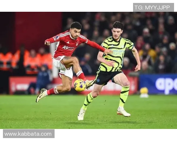 曼城大胜维拉赢得九连胜，领先曼联11分